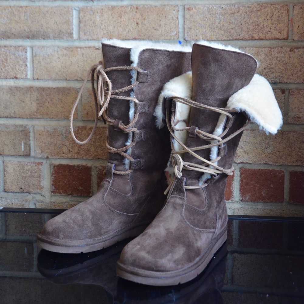 UGG Australia Brown Suede Sheepskin Lace Up Boot